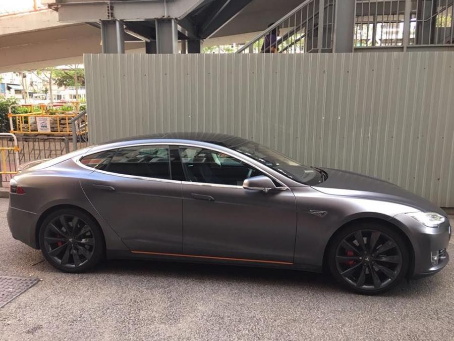  Tesla Model S P85+ by Impressive Wrap 2017 года  (JP) (фото 8 из 9)